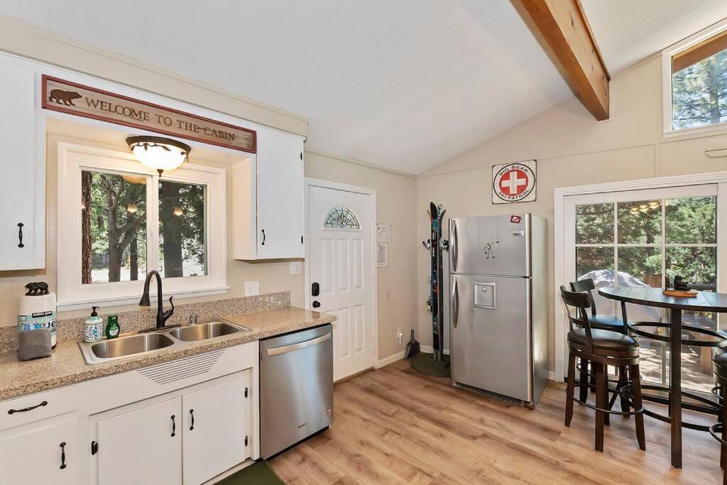 Chalet Monterey W/Hot Tub - Big Decks/Bbq Villa Big Bear Lake Luaran gambar
