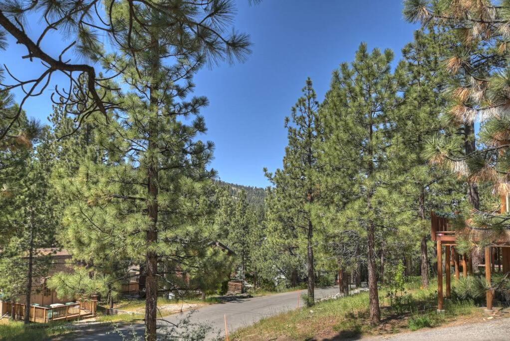Chalet Monterey W/Hot Tub - Big Decks/Bbq Villa Big Bear Lake Luaran gambar